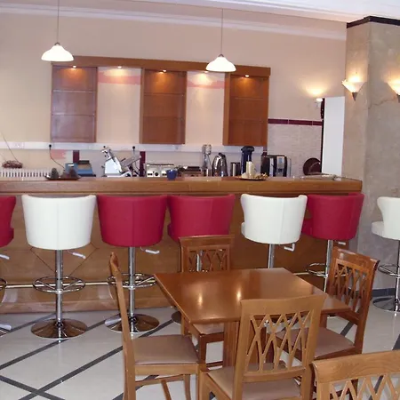 Cybele Pefki Hotel 3*