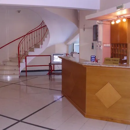 Hotel Cybele Pefki 3*